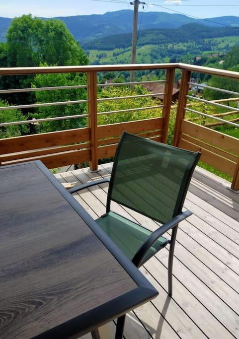 Aux Balcons De La Vallee Soultzeren Exterior photo